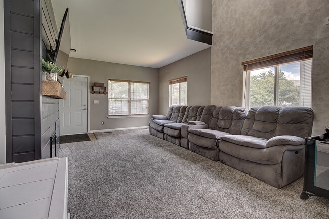 21503 Franklin Cir in Plainfield, IL - Building Photo - Building Photo