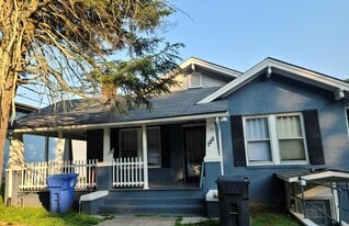 605A C St in North Wilkesboro, NC - Building Photo