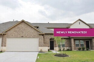 12254 Roy Mix Bohn Lane in Houston, TX - Building Photo