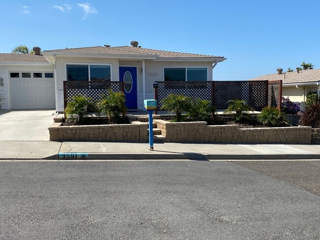 3591 Nina St in Oceanside, CA - Building Photo - Building Photo