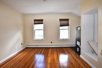 375 Salem St in Malden, MA - Building Photo - Building Photo