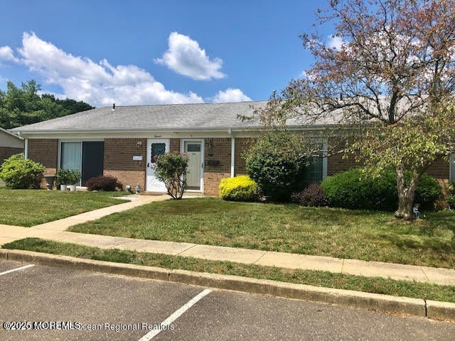property at 11 River Ln