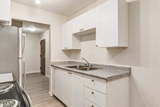 Southridge Apartments in Lloydminster, SK - Building Photo - Building Photo