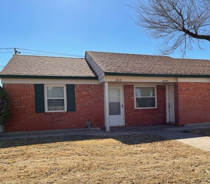 3219 Storey Ave in Midland, TX - Building Photo