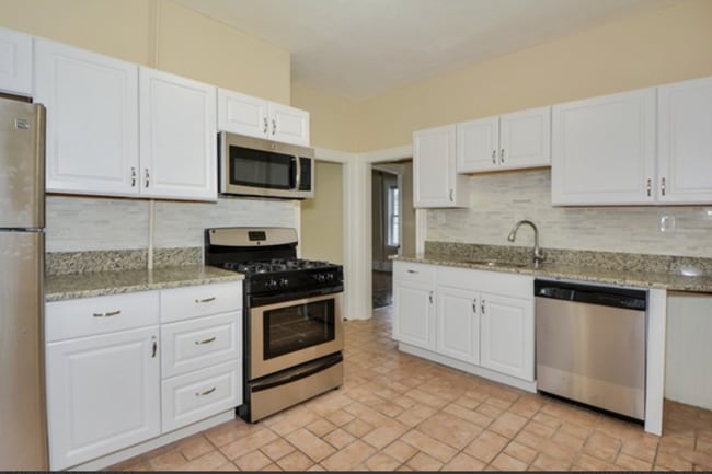 15 Greenwood St, Unit 1 in Boston, MA - Building Photo - Building Photo