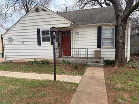 730 S Littler Ave in Edmond, OK - Building Photo