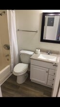 831 N Zeyn St, Unit Apt. B in Anaheim, CA - Building Photo - Building Photo