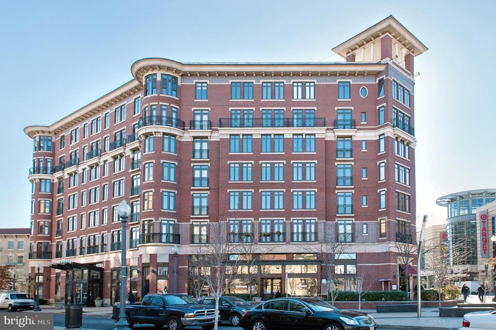 1390 Kenyon St NW in Washington, DC - Building Photo