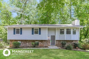 1576 Ember Cir SW in Snellville, GA - Building Photo