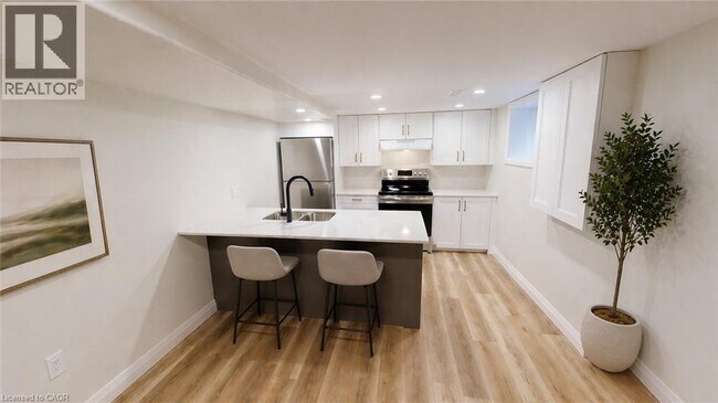 132 Graham St in Waterloo, ON - Building Photo - Building Photo