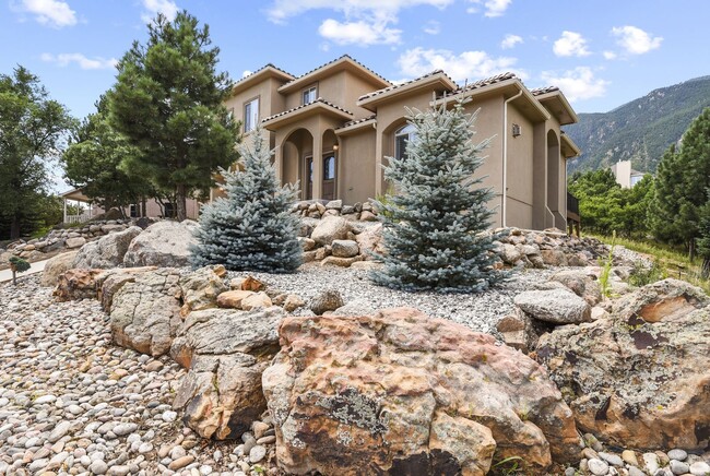 5440 Broadmoor Bluffs Dr in Colorado Springs, CO - Building Photo - Building Photo