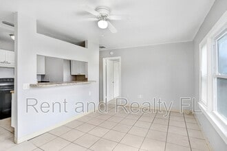 827 Paris Ave S in St. Petersburg, FL - Building Photo - Building Photo