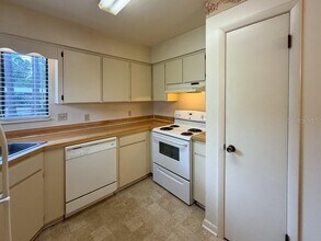 4190 NW 85th Pl in Gainesville, FL - Building Photo - Building Photo