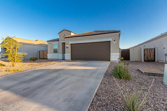 5273 E Emery Rd in San Tan Valley, AZ - Building Photo - Building Photo