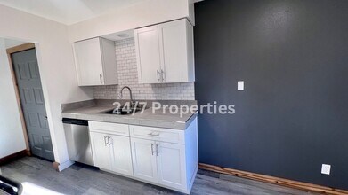 1954 NE Barberry Dr in Hillsboro, OR - Building Photo - Building Photo