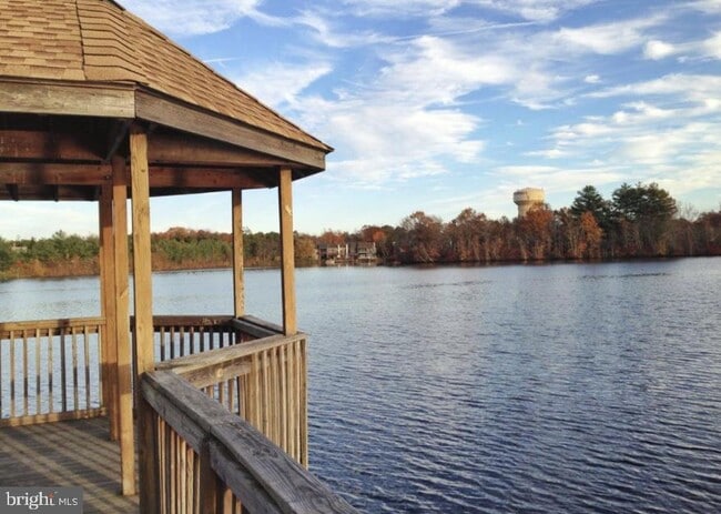 property at 6 Cranberry Ct