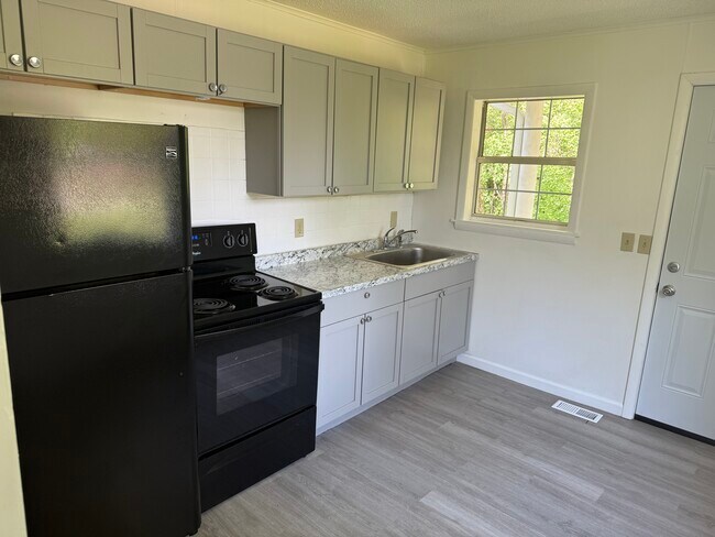 5612 Madonna Cir, Unit 5612