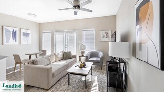 5301 Overton Ridge Blvd in Fort Worth, TX - Building Photo