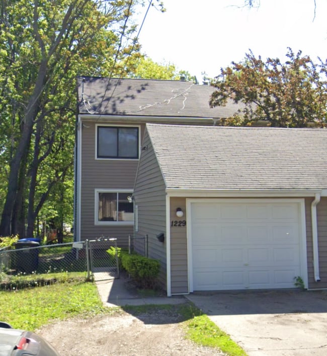 property at 1229 McCormick St