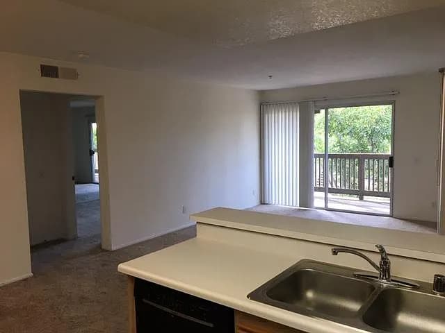 201 S Grisly Canyon Dr in Orange, CA - Building Photo - Building Photo