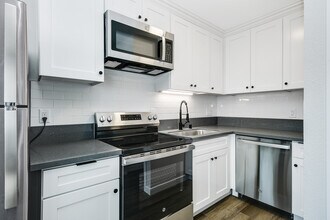 4142 44th St, Unit 14 in San Diego, CA - Building Photo - Building Photo