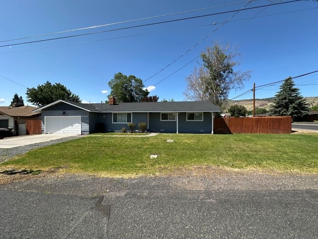 property at 5301 Bel Aire Dr