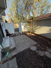 623 E Whispering Pines Ln in Coeur d'Alene, ID - Building Photo - Building Photo