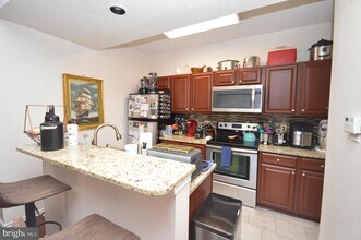 3912 Penderview Dr in Fairfax, VA - Building Photo - Building Photo