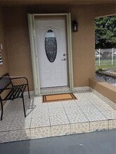 340 SW 78th Ave in Miami, FL - Building Photo - Building Photo