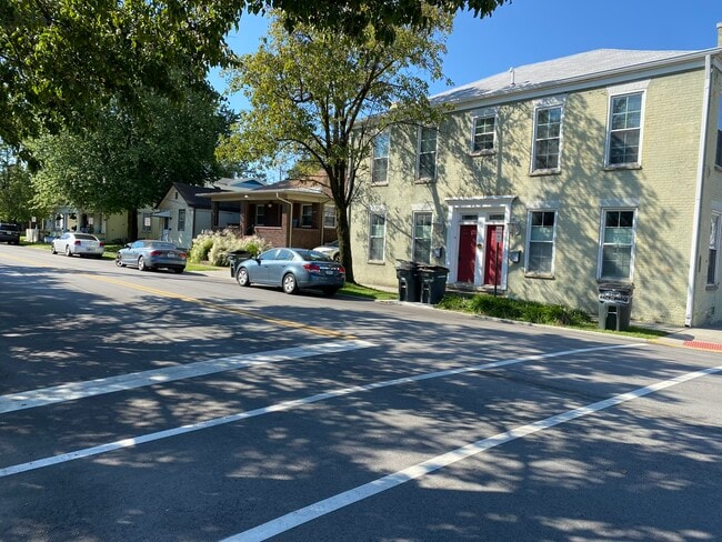 339 Pearl St in Jeffersonville, IN - Building Photo - Building Photo