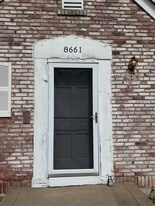 8661 Litzsinger Rd in Brentwood, MO - Building Photo