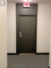 70 Forest Manor Rd in Toronto, ON - Building Photo - Building Photo