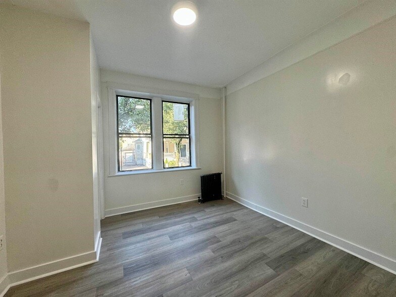 124 74th St in North Bergen, NJ - Foto de edificio