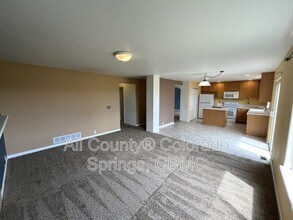 6835 Akerman Dr in Colorado Springs, CO - Building Photo - Building Photo