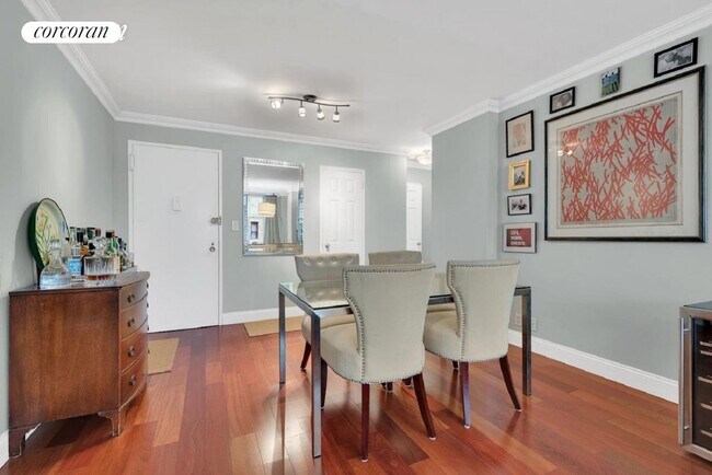 222 E 80th St in New York, NY - Building Photo - Building Photo