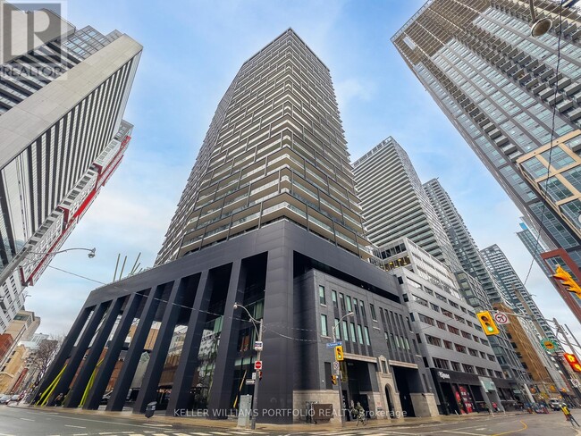 125-125 Peter St