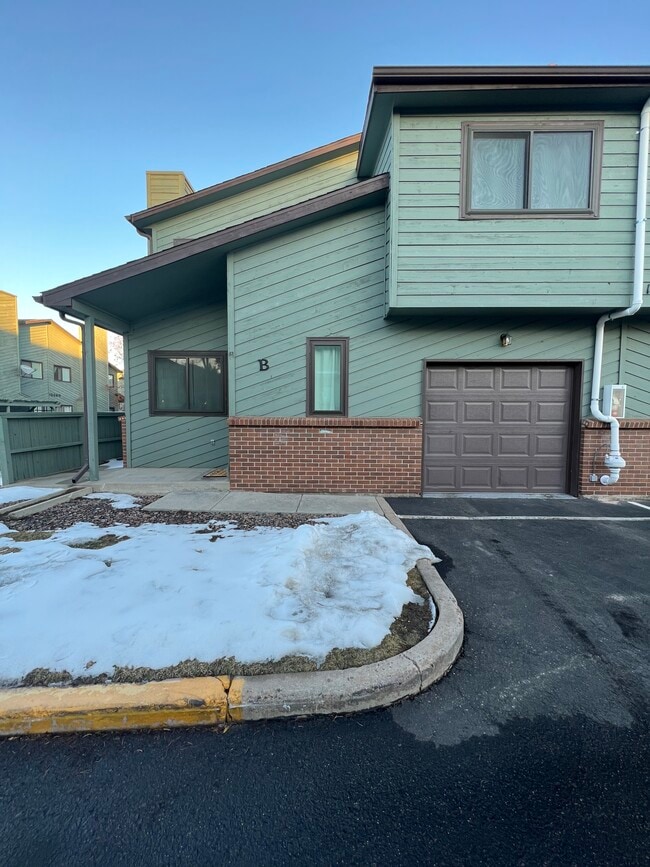 10290 W Jewell Ave Rentals in Lakewood, CO