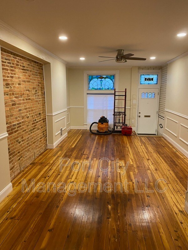 property at 715 S Linwood Ave