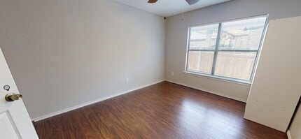 7900 Rosenberry Dr in Austin, TX - Building Photo - Building Photo
