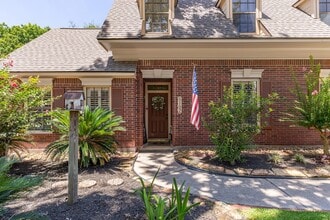 5102 Natural Bridge Dr in Houston, TX - Building Photo - Building Photo