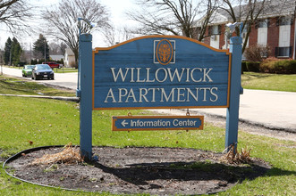 Willowick in Greenfield, WI - Building Photo - Building Photo