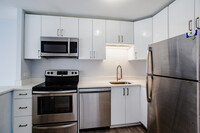 5445 N Sheridan Rd, Unit 2502 in Chicago, IL - Building Photo - Building Photo