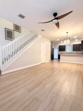 1513 SW 28th St in Fort Lauderdale, FL - Foto de edificio - Building Photo