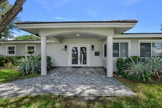 88 SW 10th Dr in Boca Raton, FL - Building Photo - Building Photo