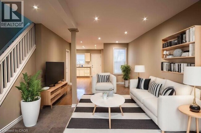 57 Francis St in Hamilton, ON - Building Photo - Building Photo