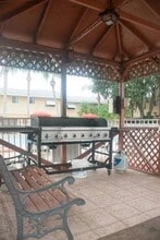 2777 N Poinciana Blvd in Kissimmee, FL - Building Photo - Building Photo