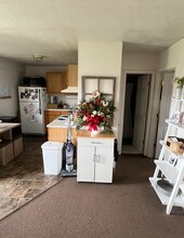 49 W Main St-Unit -Apartment A-5 in Canton, NY - Building Photo - Building Photo