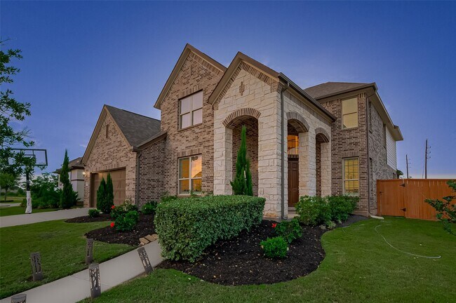 property at 12311 Kinmundy Ln