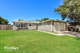 121 Summerset Dr in Apopka, FL - Building Photo