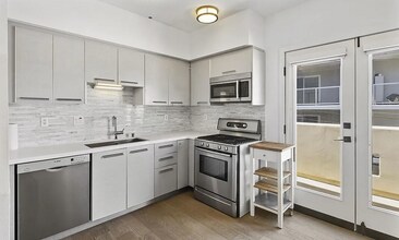 1817 Prosser Ave in Los Angeles, CA - Building Photo - Building Photo